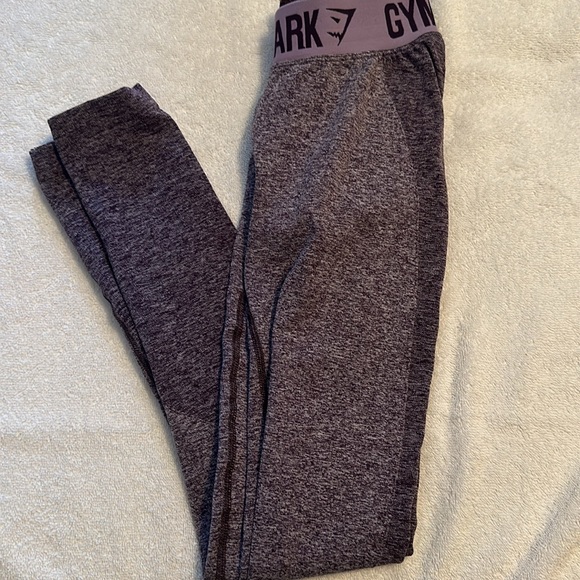 GymShark Xs leggings - Picture 2 of 3
